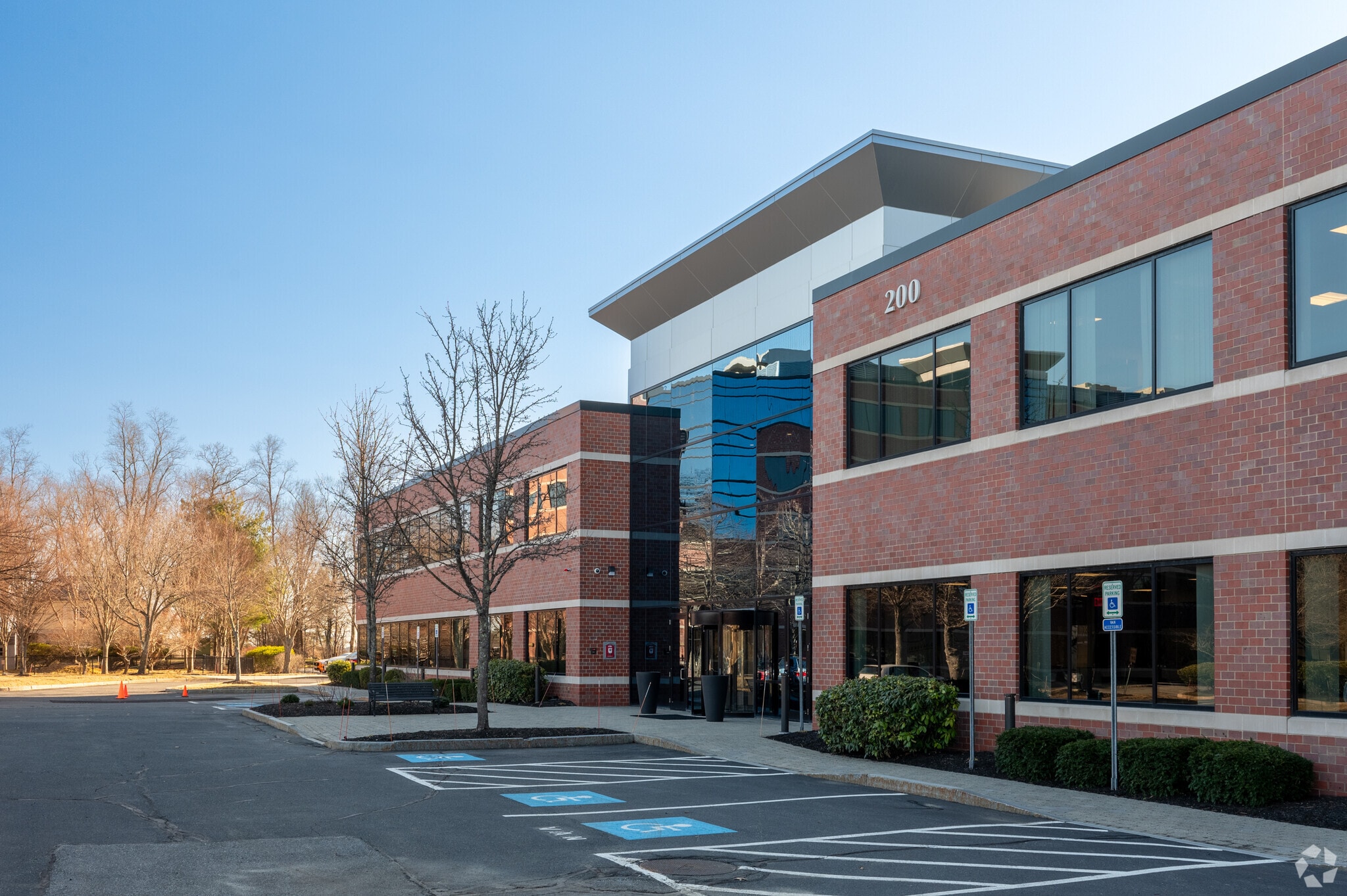 200 Staples Dr, Framingham, MA for lease Primary Photo- Image 1 of 12