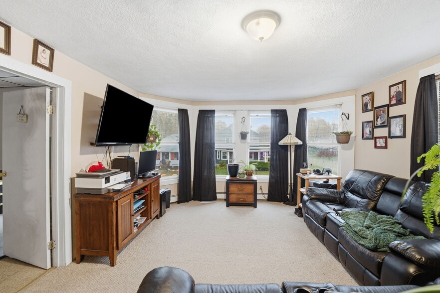 248 Church St, Pascoag, RI for sale - Building Photo - Image 2 of 29