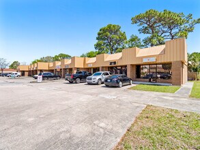 2715 N Harbor City Blvd, Melbourne, FL à louer Photo intérieure- Image 2 de 8