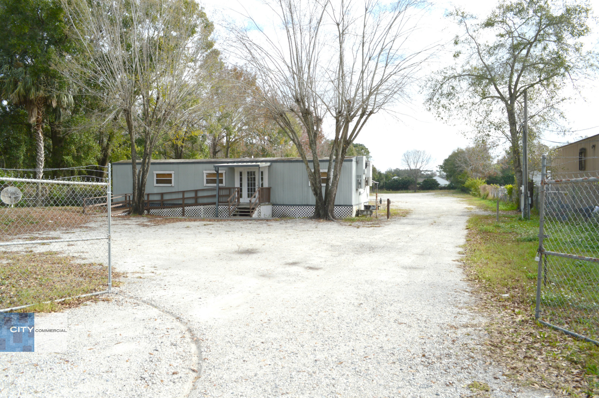 677 N Goldenrod Rd, Orlando, FL à vendre Photo principale- Image 1 de 1