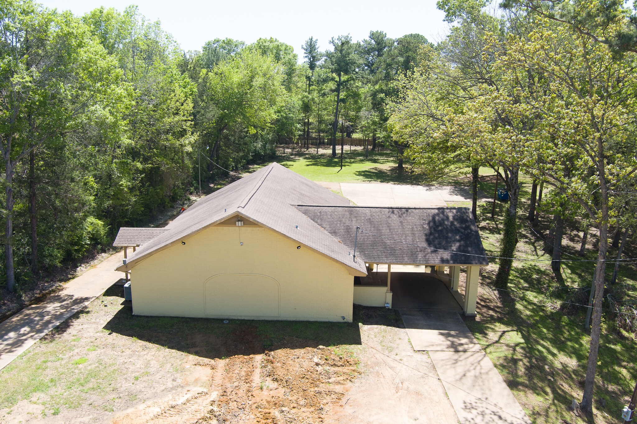 120 NW 304 Loop, Crockett, TX for sale Primary Photo- Image 1 of 38
