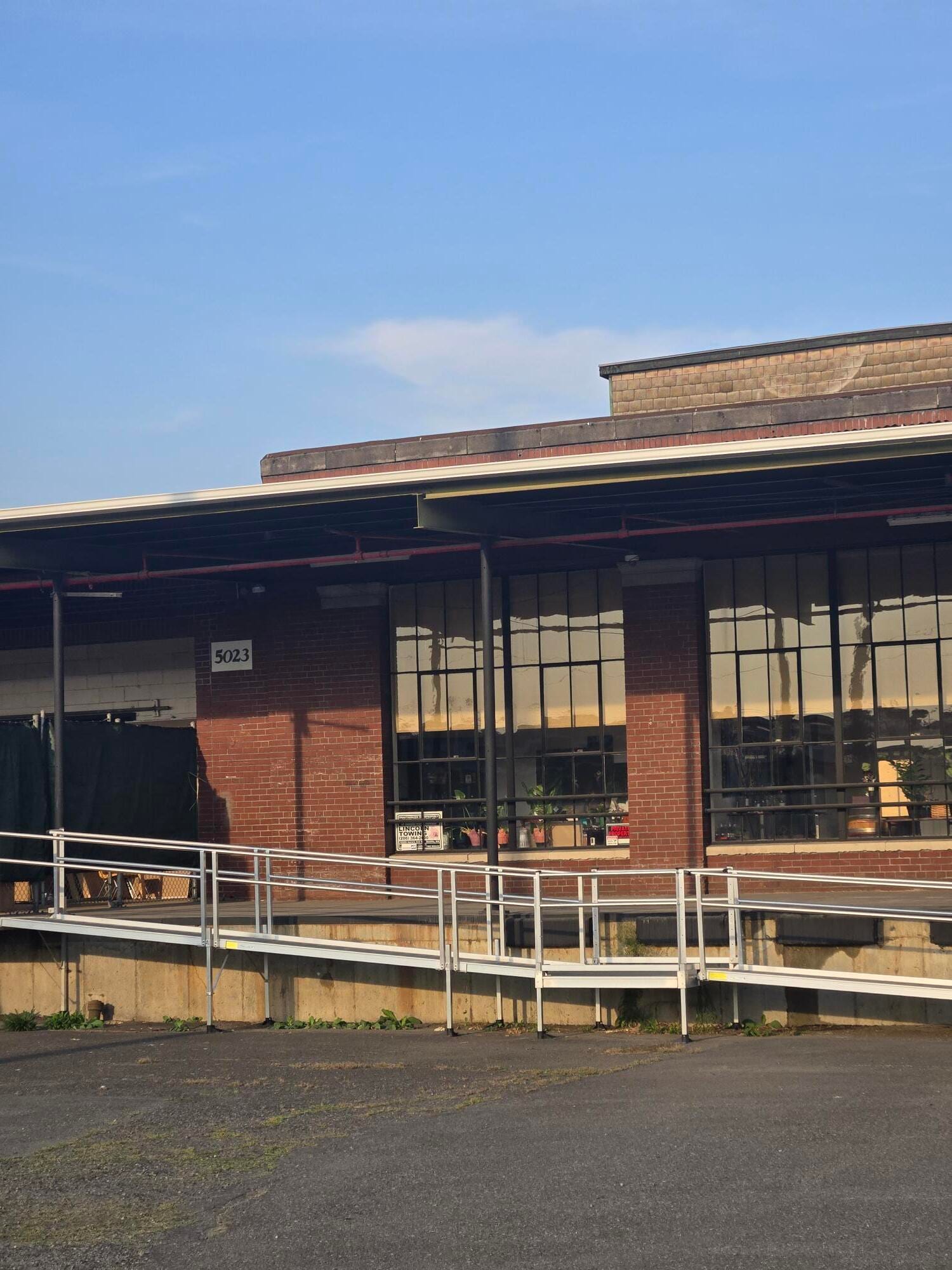 5015-5025 Colorado Ave S, Seattle, WA for lease Building Photo- Image 1 of 8