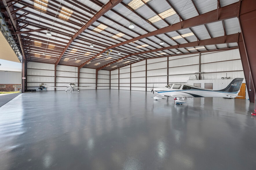 1438 Airport Blvd, Mesquite, TX à vendre - Photo du bâtiment - Image 2 de 25