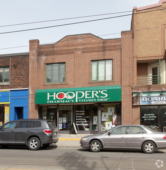 2122-2136 Queen St E, Toronto, ON for lease - Building Photo - Image 2 of 12
