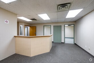 800 Boul Chomedey, Laval, QC for lease Interior Photo- Image 1 of 6
