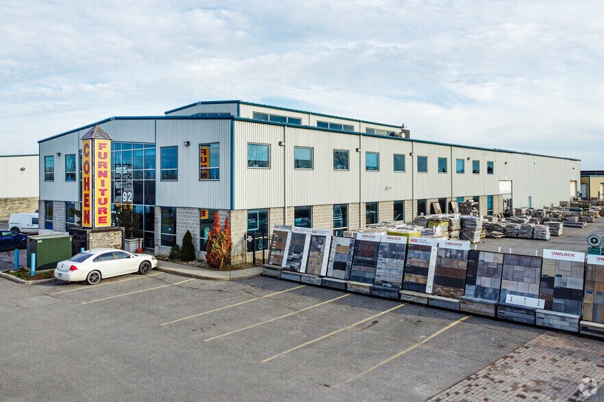 92 Bentley Ave, Nepean, ON à vendre - Photo principale - Image 1 de 1