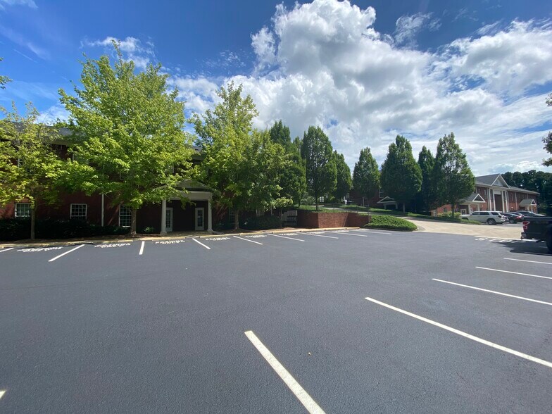 1500 Oglethorpe Ave, Athens, GA à vendre - Photo du bâtiment - Image 2 de 17