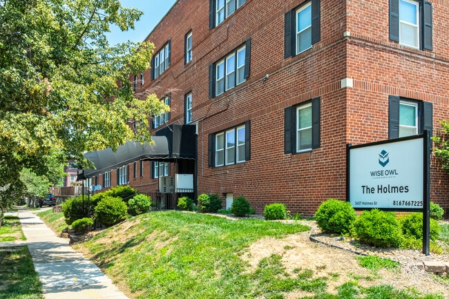 More details for 3457 Holmes St, Kansas City, MO - Multifamily for Sale