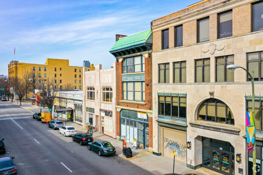 213 E Broad St, Richmond, VA for lease - Building Photo - Image 3 of 25