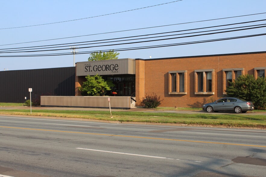 653 St George Blvd, Moncton, NB à louer - Photo du bâtiment - Image 3 de 9