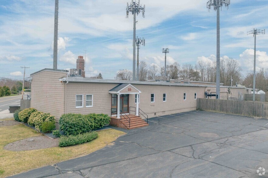 25 Brigham St, Westborough, MA à vendre - Photo principale - Image 1 de 25