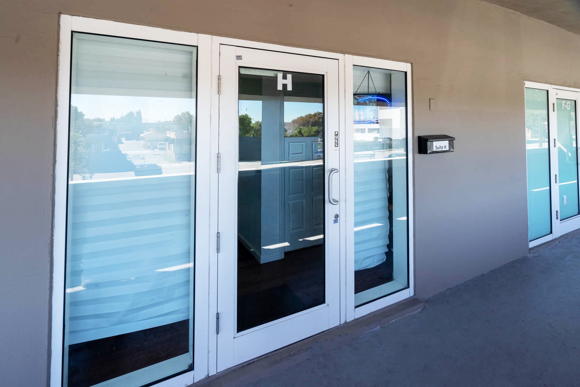 2301-2319 NW 7th St, Miami, FL à louer Hall d’entrée- Image 1 de 2