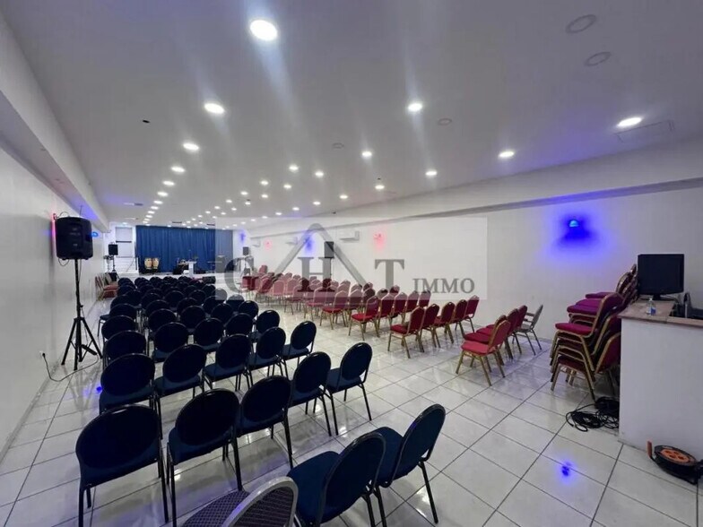 Industrial in Pierrefitte-sur-Seine for sale - Interior Photo - Image 2 of 4