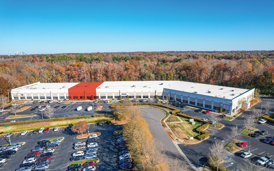 7606 Whitehall Executive Dr, Charlotte, NC for lease - Building Photo - Image 3 of 3