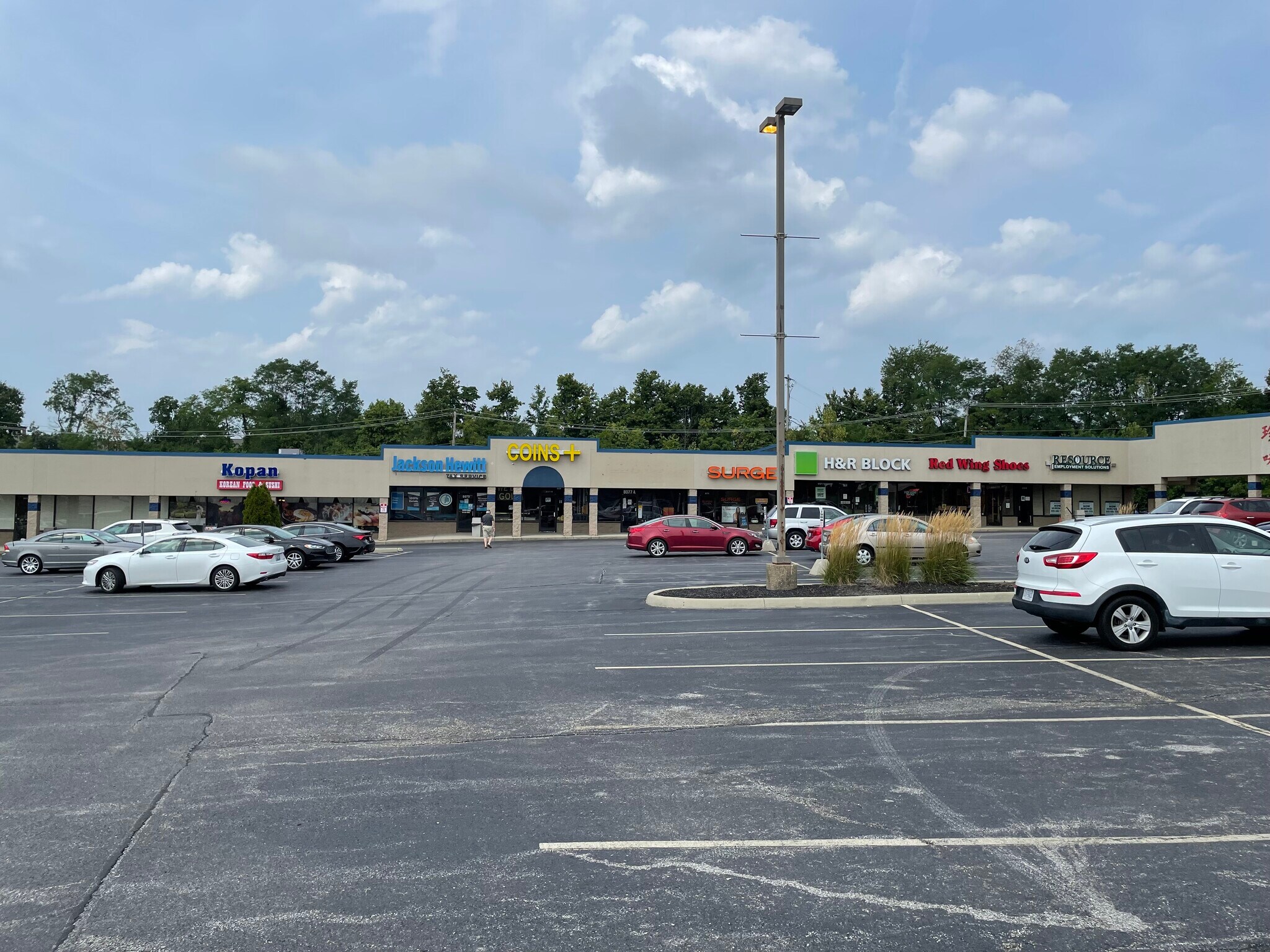 8045-8133 Connector Dr, Florence, KY for lease Primary Photo- Image 1 of 3