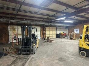 1617 NE 51st Ave, Des Moines, IA à louer Photo intérieure- Image 1 de 6