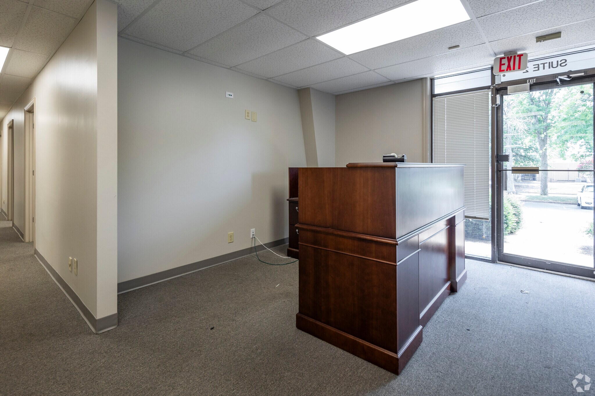 4910 University Sq, Huntsville, AL for lease Interior Photo- Image 1 of 4