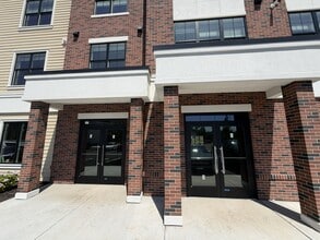 349 E Main St, Branford, CT for lease Interior Photo- Image 1 of 16
