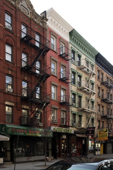 231 Sullivan St, New York, NY for sale - Building Photo - Image 2 of 22