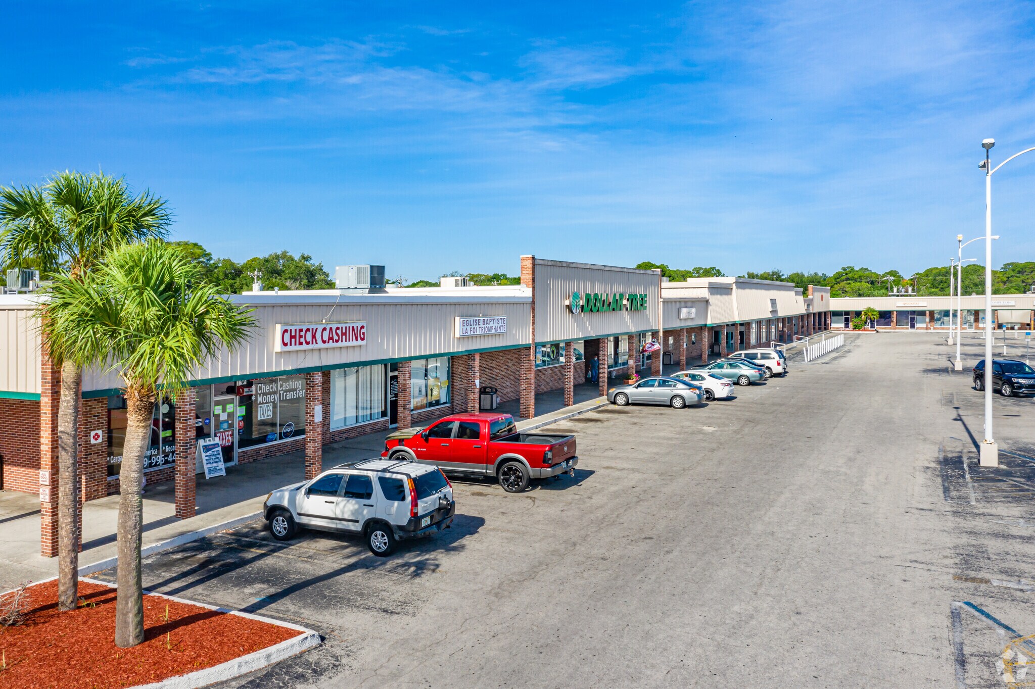 931 Pondella Rd, North Fort Myers, FL à louer Photo du bâtiment- Image 1 de 6