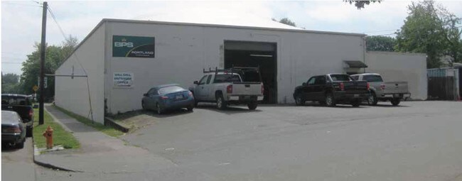 More details for 9468 N Macrum Ave, Portland, OR - Industrial for Lease