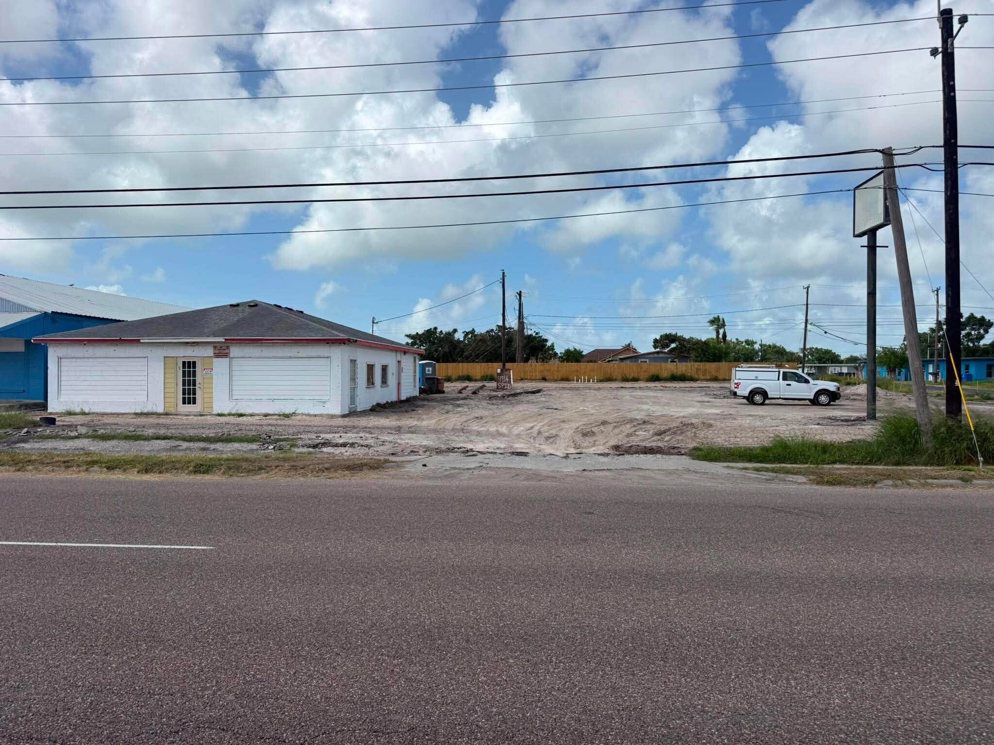 9906 S Padre Island Dr, Corpus Christi, TX for lease Building Photo- Image 1 of 6