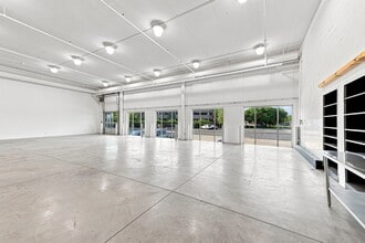 2112 Broadway St NE, Minneapolis, MN for lease Interior Photo- Image 1 of 8