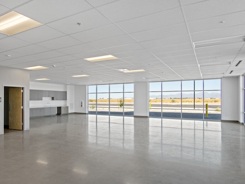 9755 N El Mirage Rd, El Mirage, AZ for lease - Building Photo - Image 3 of 3