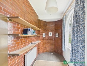 Liscombe Park, Leighton Buzzard for lease Interior Photo- Image 2 of 2