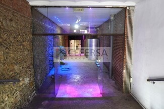 Plus de détails pour Multi-résidentiel à vendre