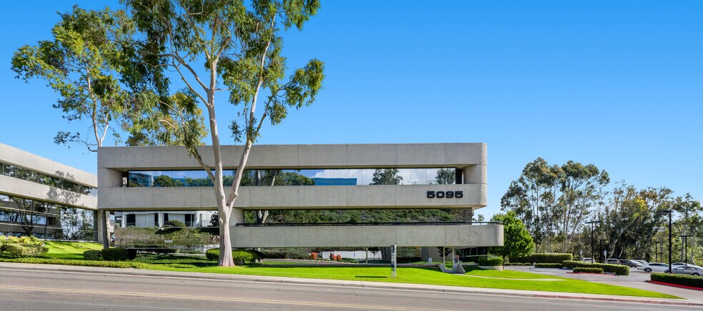5095 Murphy Canyon Rd, San Diego, CA à louer - Photo du bâtiment - Image 2 de 16