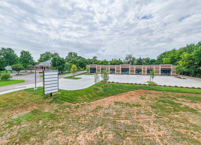 Plus de détails pour 2216 Dr Martin Luther King Blvd, Murfreesboro, TN - Local d'activités à louer