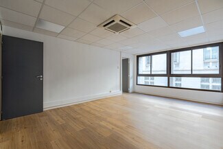 Plus de détails pour 38 Rue De La Republique, Marseille - Bureau à louer