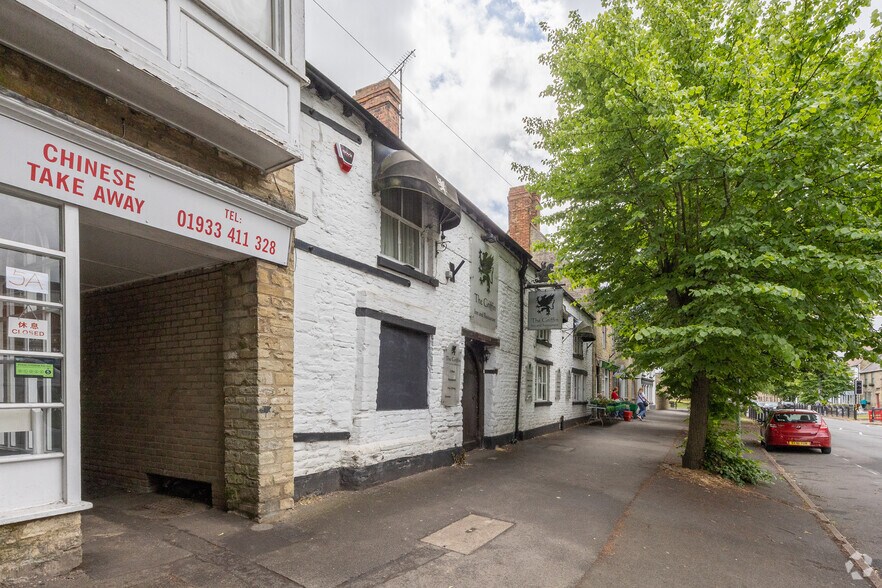 7A High St, Higham Ferrers à louer - Photo du bâtiment - Image 3 de 4