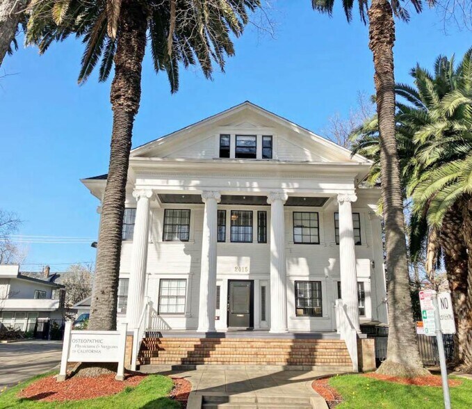 2015 H St, Sacramento, CA à vendre - Photo du bâtiment - Image 3 de 7