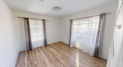 7375 E Stetson Dr, Scottsdale, AZ for lease Interior Photo- Image 2 of 2