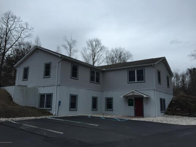 70 Hollow Crest Rd, Tunkhannock, PA for sale Primary Photo- Image 1 of 18