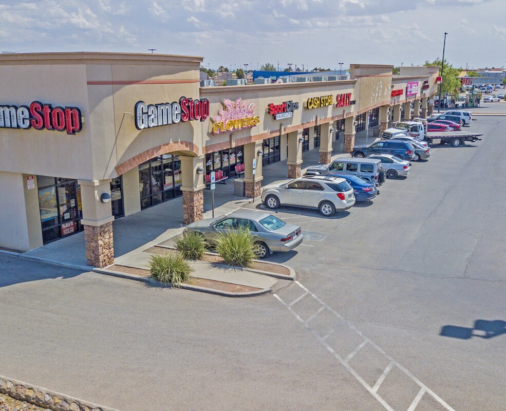 1830 N Zaragoza Rd, El Paso, TX à louer Photo principale- Image 1 de 9