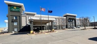 Plus de détails pour 201 E Diamond Dr, Salina, KS - Services hôteliers à vendre