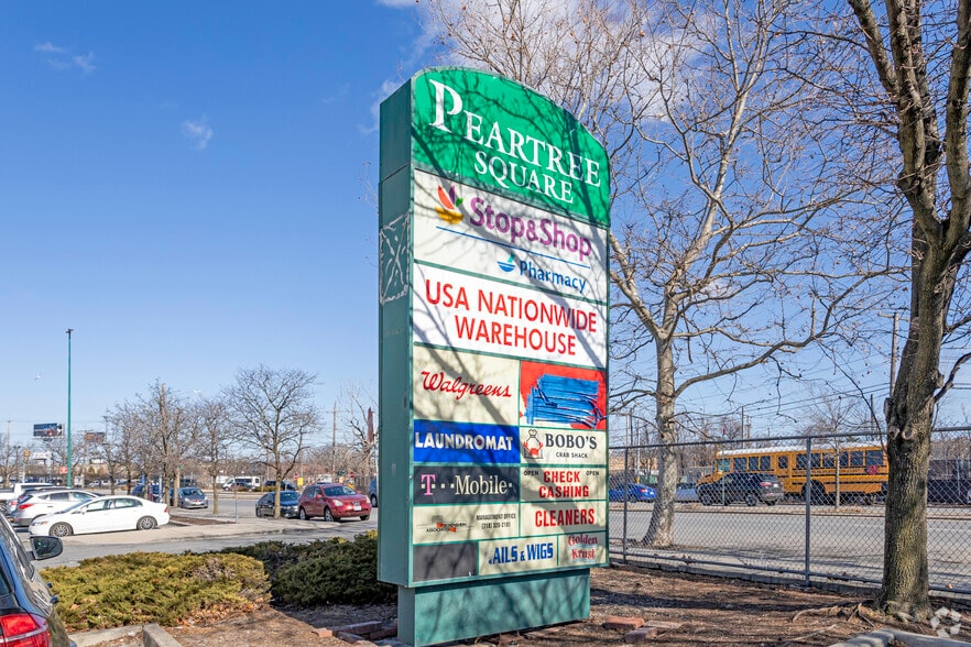 691 Co-op City Blvd, Bronx, NY for lease - Building Photo - Image 3 of 14