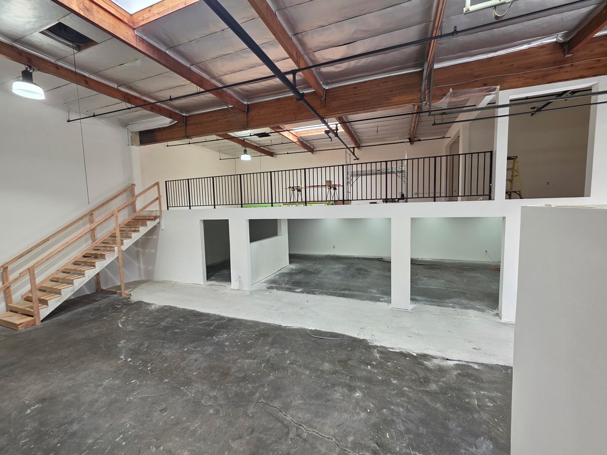 831 Sweeney Ave, Redwood City, CA à louer Photo intérieure- Image 1 de 1