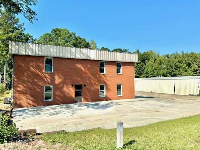 130 Robinson Dr, Fayetteville, GA for lease Building Photo- Image 1 of 2