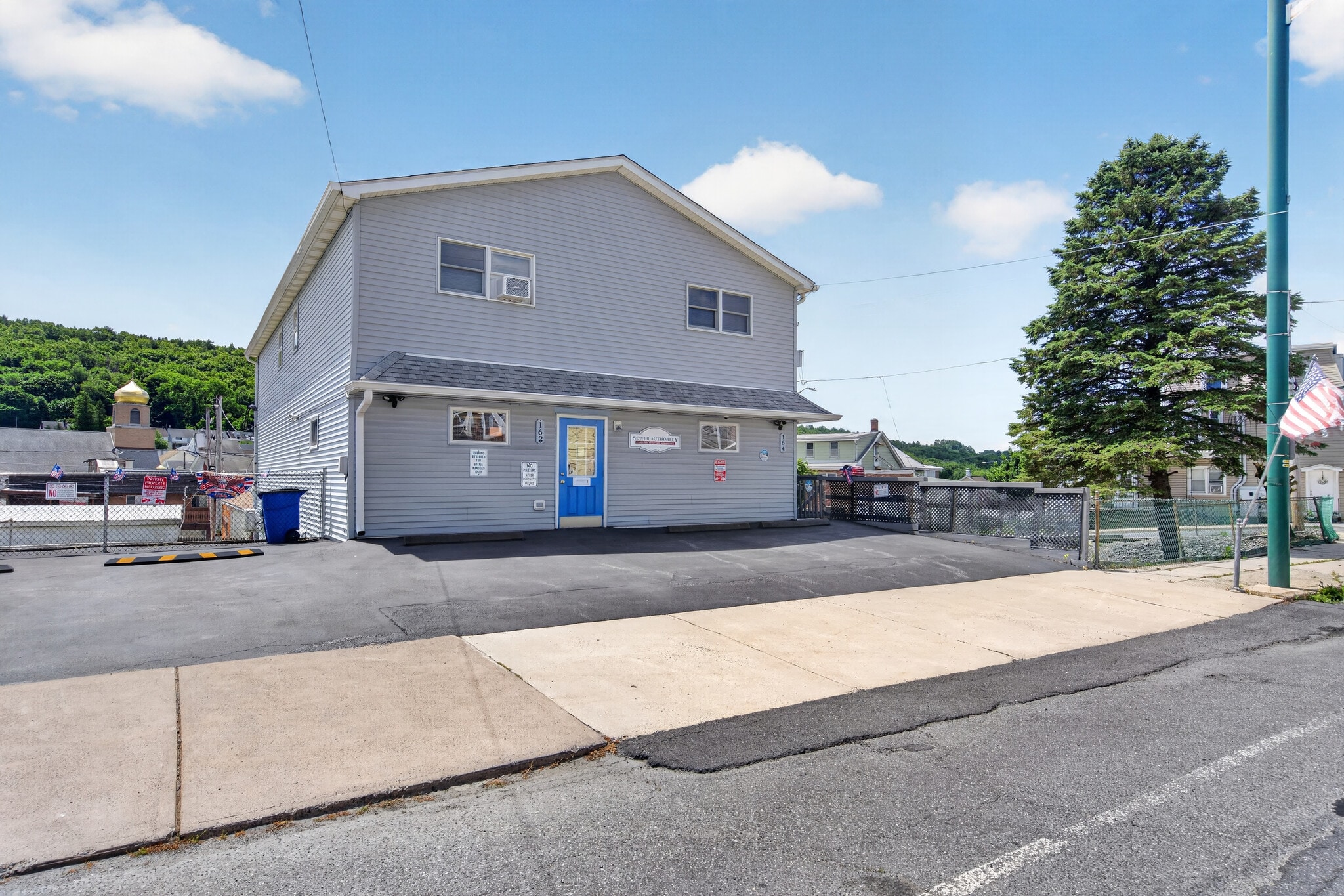 162 W Ridge St, Lansford, PA for lease Primary Photo- Image 1 of 2