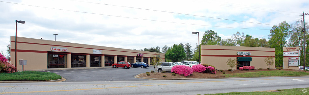 1010 Woods Crossing Rd, Greenville, SC for lease - Primary Photo - Image 1 of 4