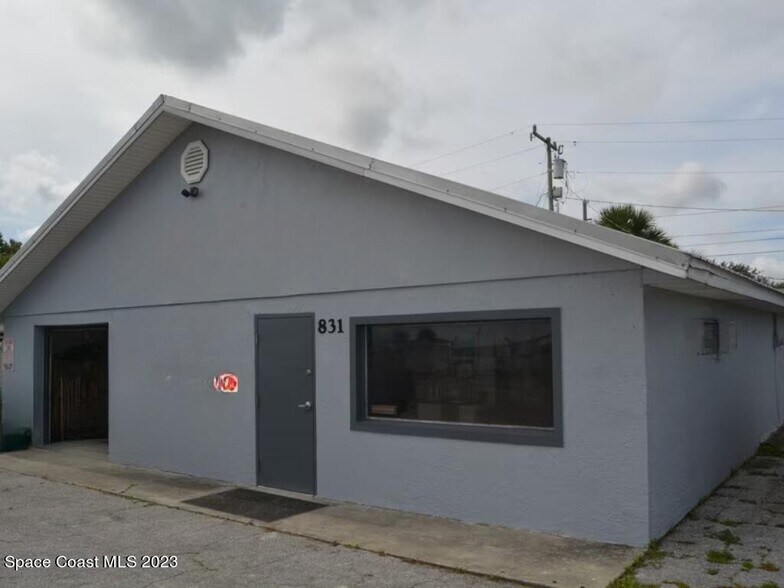 831 King St, Cocoa, FL à vendre - Photo du bâtiment - Image 3 de 8