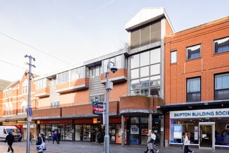 Plus de détails pour 38-44 St. Anns Rd, Harrow - Commerce de détail à vendre