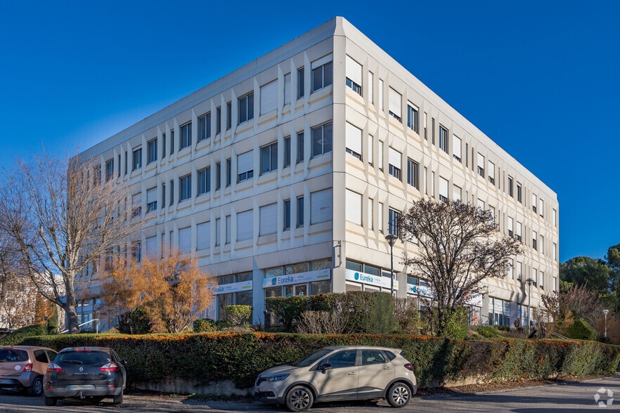 80 Rue Charles Duchesne, Aix-en-Provence for lease - Building Photo - Image 2 of 16