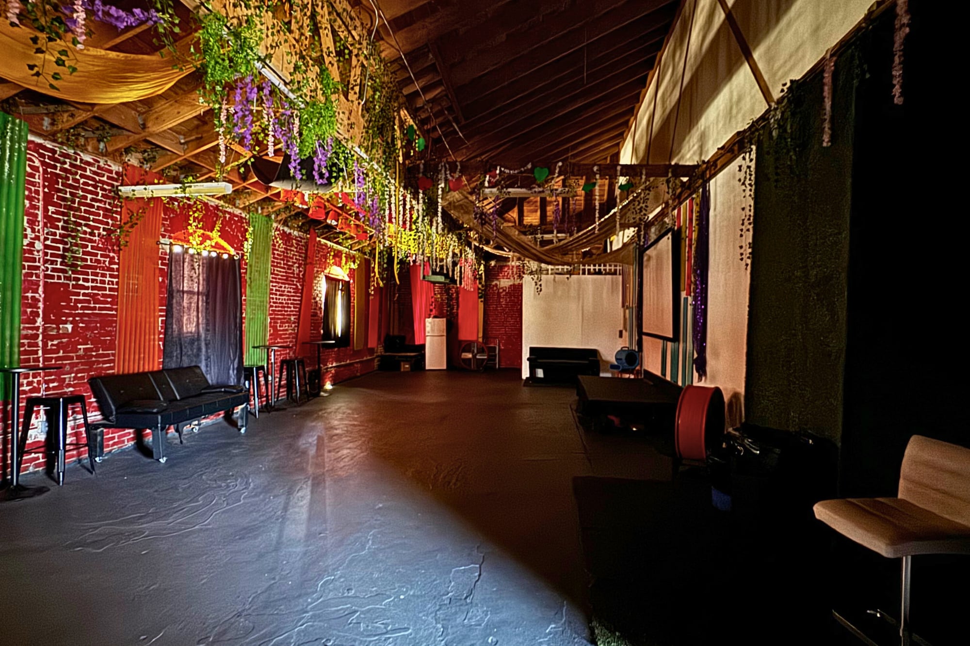 831 Venice Blvd, Los Angeles, CA for lease Interior Photo- Image 1 of 3