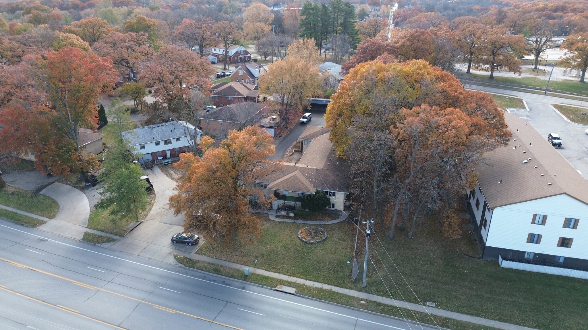 2920 Douglas Ave, Des Moines, IA for sale Primary Photo- Image 1 of 11