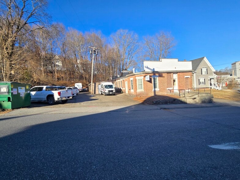 53 Houghton St, Hudson, MA for sale - Building Photo - Image 3 of 11